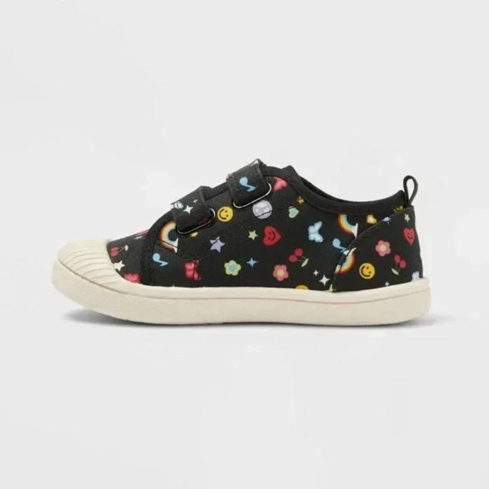 Cat & Jack Parker Canvas Sneakers 5T Black/Red Toddler – New With Tags